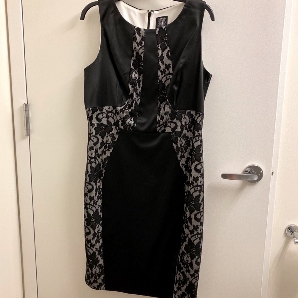 Elegant Black and Gray Sleeveless Dress - Picture 4 of 9